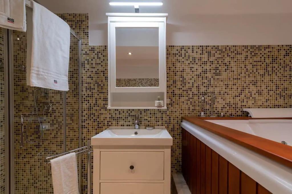 Moscova - Garibaldi Lusso, Sauna E Idromassaggio Milano Dış mekan fotoğraf